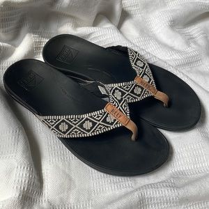 REEF Woven Women’s Ortho Sandals